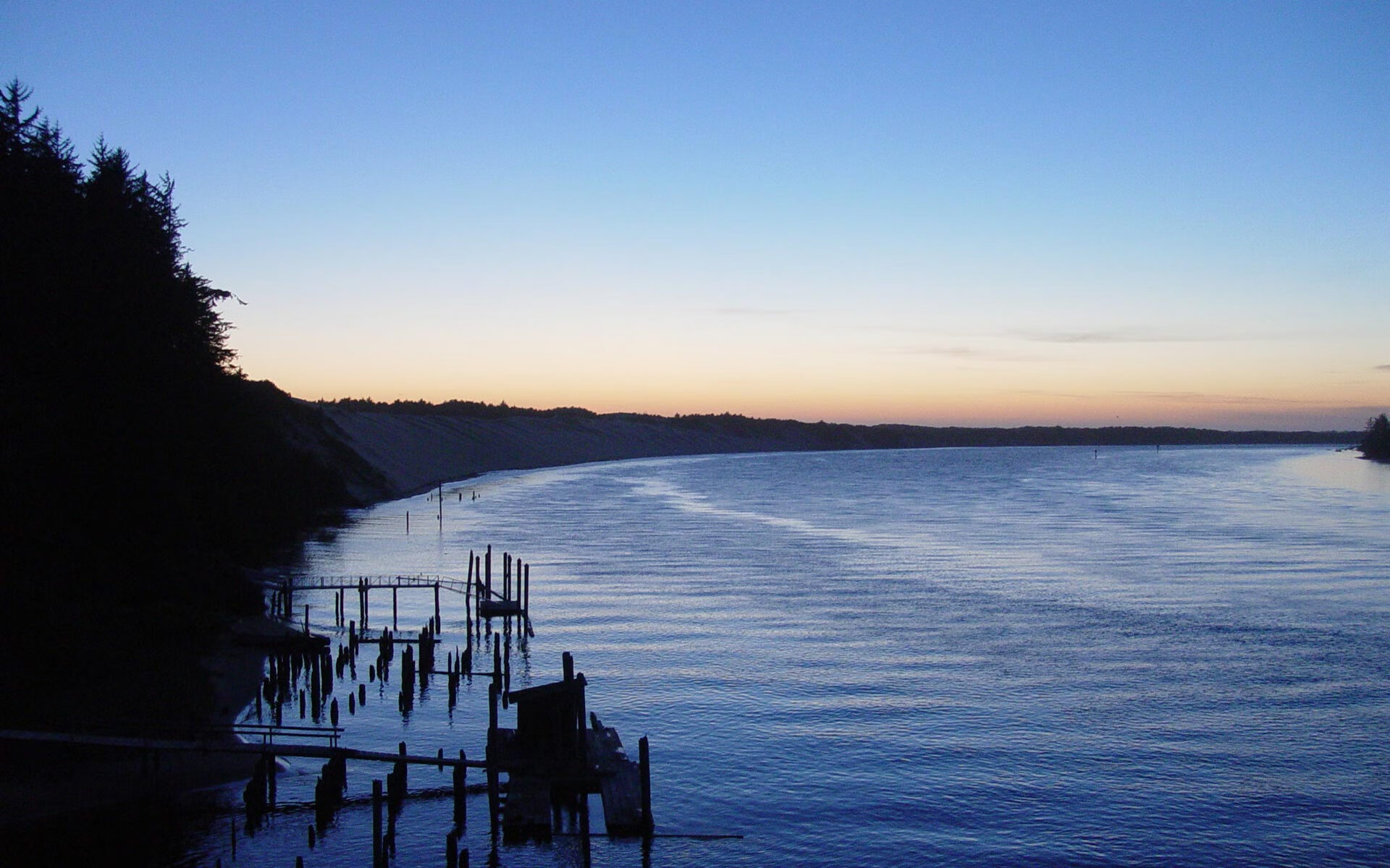 leyu乐鱼体育综合-国际热身赛国足战平 球迷期待新战术，国足热身赛时间安排